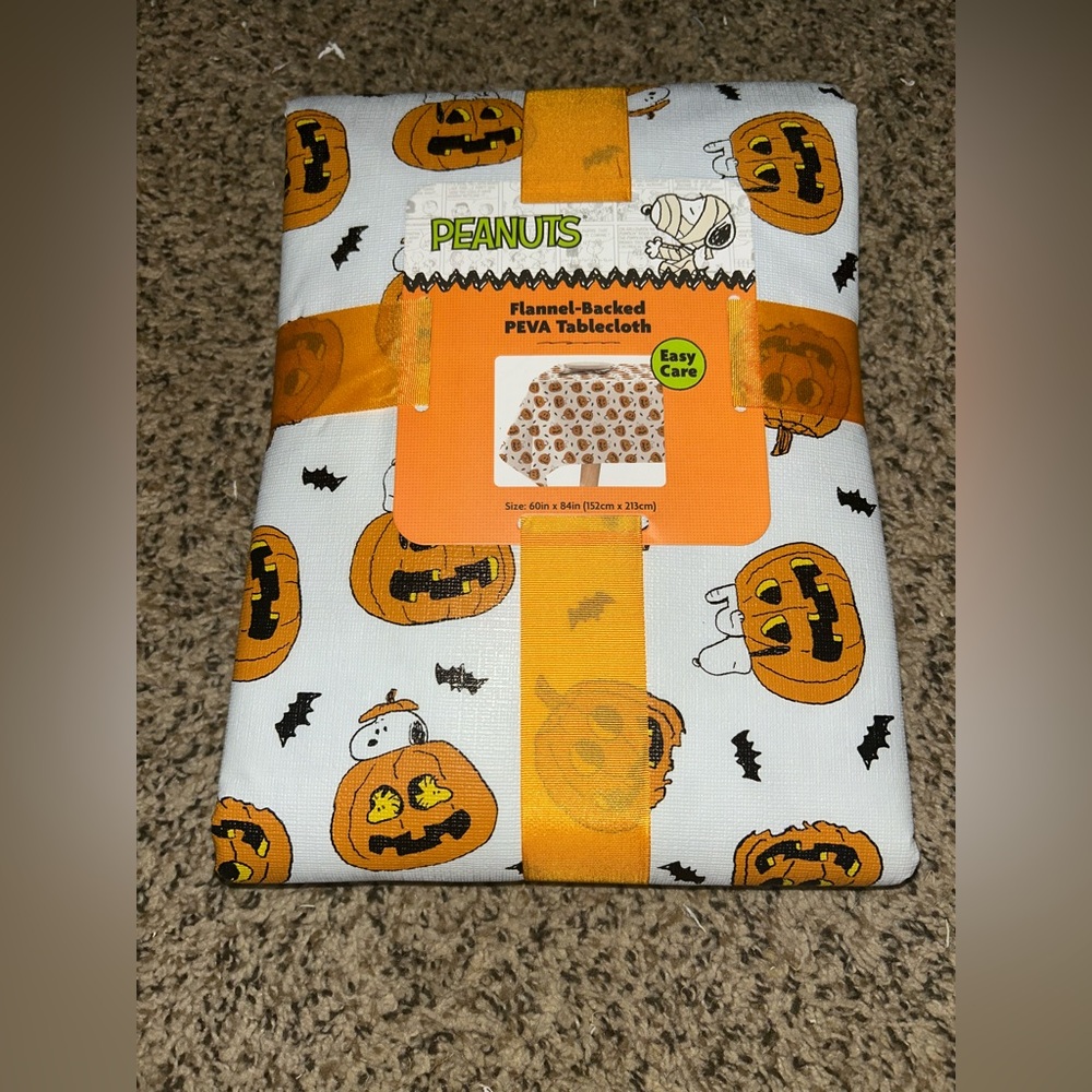 Peanuts Snoopy Halloween Tablecloth